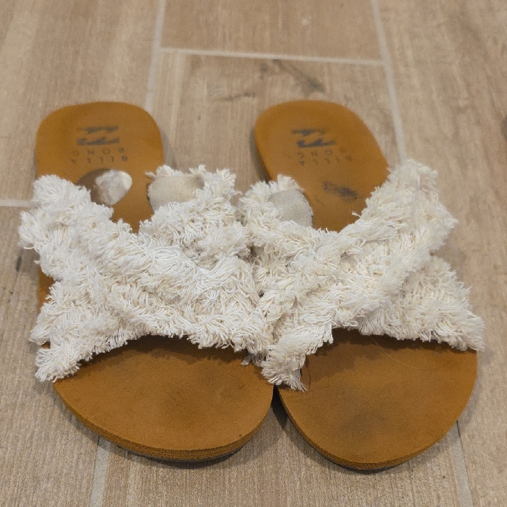BILLABONG Cream and Brown Sandals with Fluffy Straps